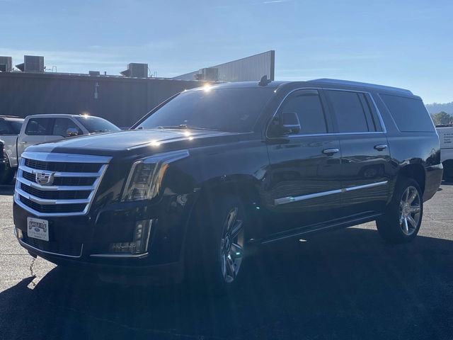 Used 2019 Cadillac Escalade ESV Premium Luxury image 8