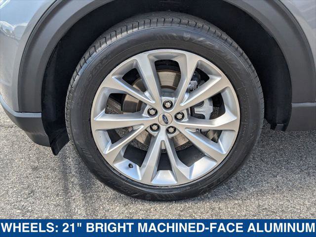 Certified 2023 Ford Explorer Platinum w/ Technology Package AWD/4WD image 9