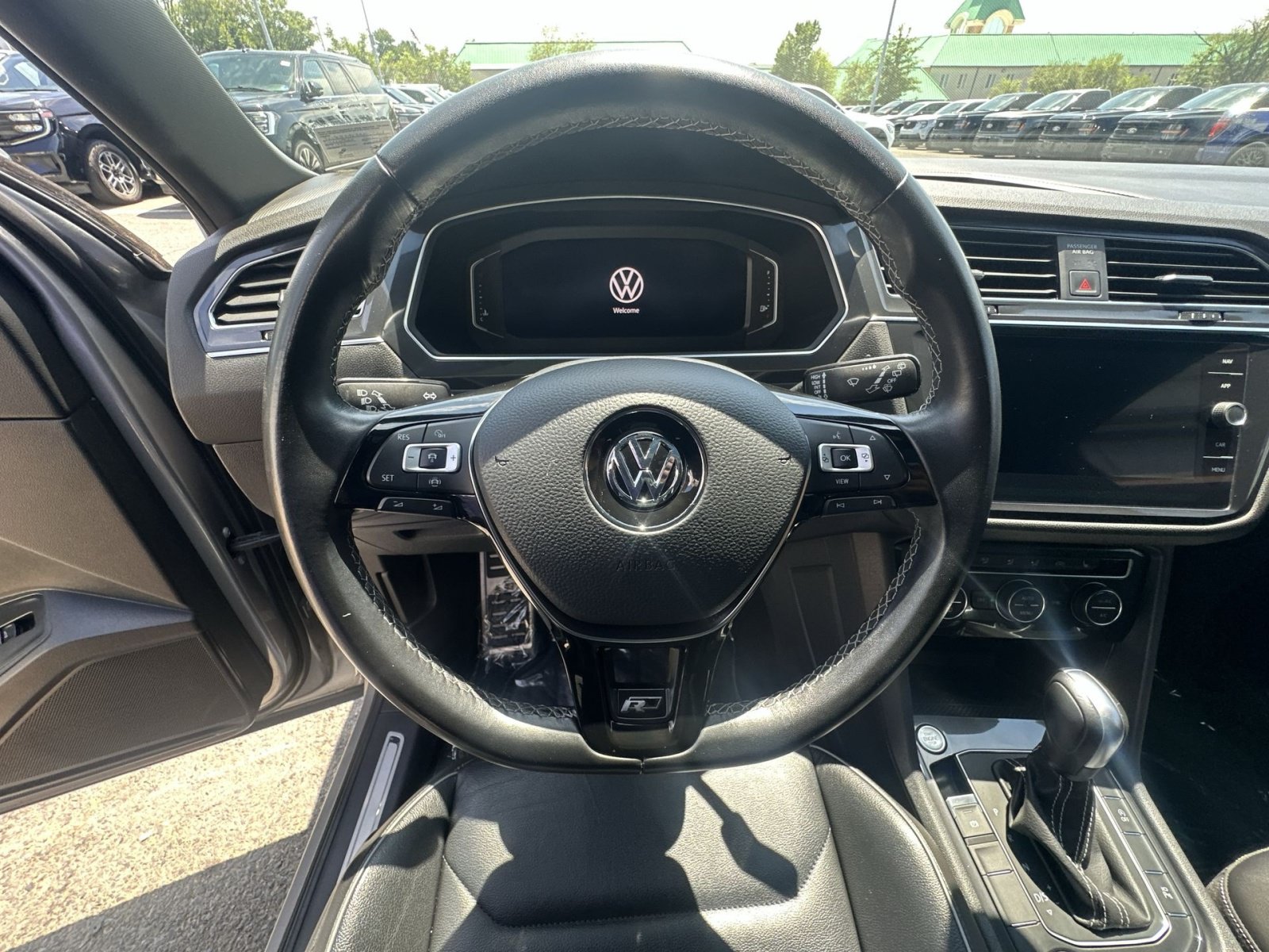 Used 2021 Volkswagen Tiguan SEL Premium R-Line AWD/4WD image 24