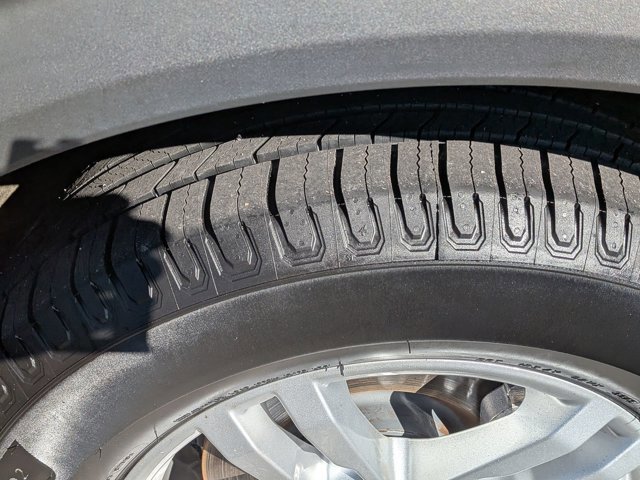 Certified 2020 Ford Explorer XLT image 12