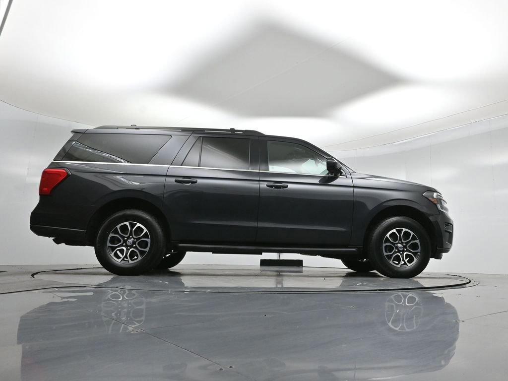 Certified 2024 Ford Expedition Max XLT image 11