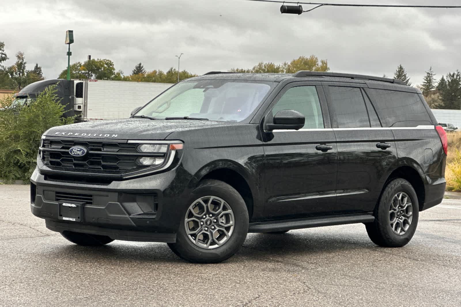 Certified 2025 Ford Expedition Active