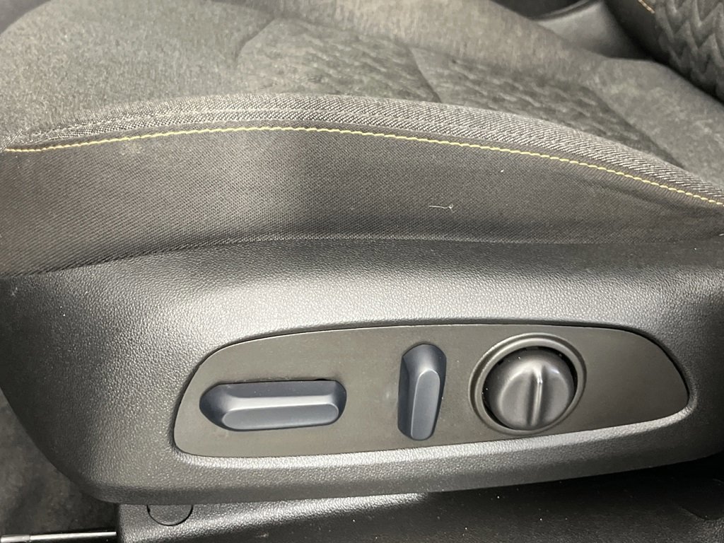 Used 2023 Chevrolet Equinox LT image 26