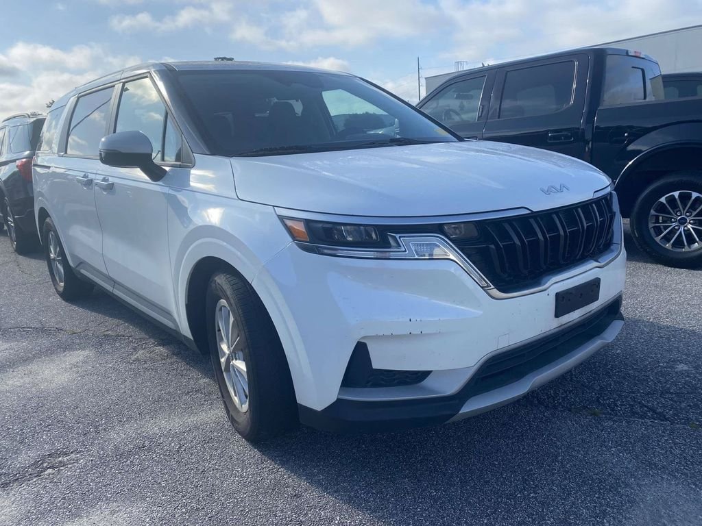 Used 2024 Kia Carnival LX