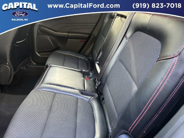 Certified 2025 Ford Escape ST-Line Select AWD/4WD image 18
