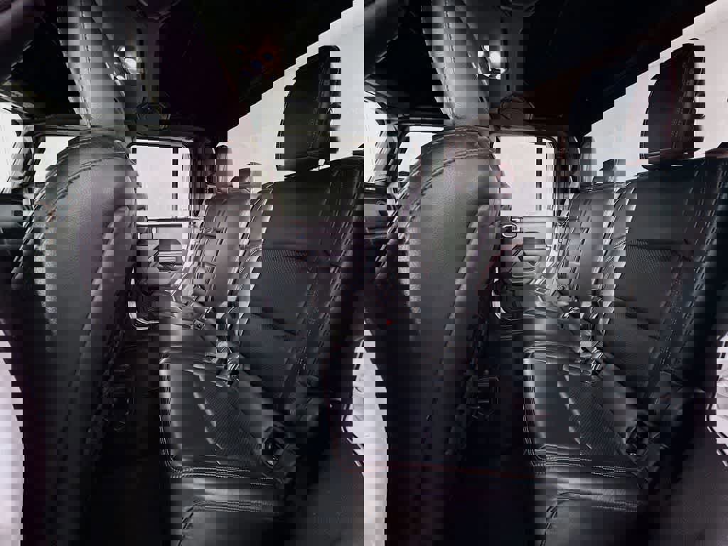 Used 2023 Jeep Gladiator Mojave w/ Dual Top Group image 17