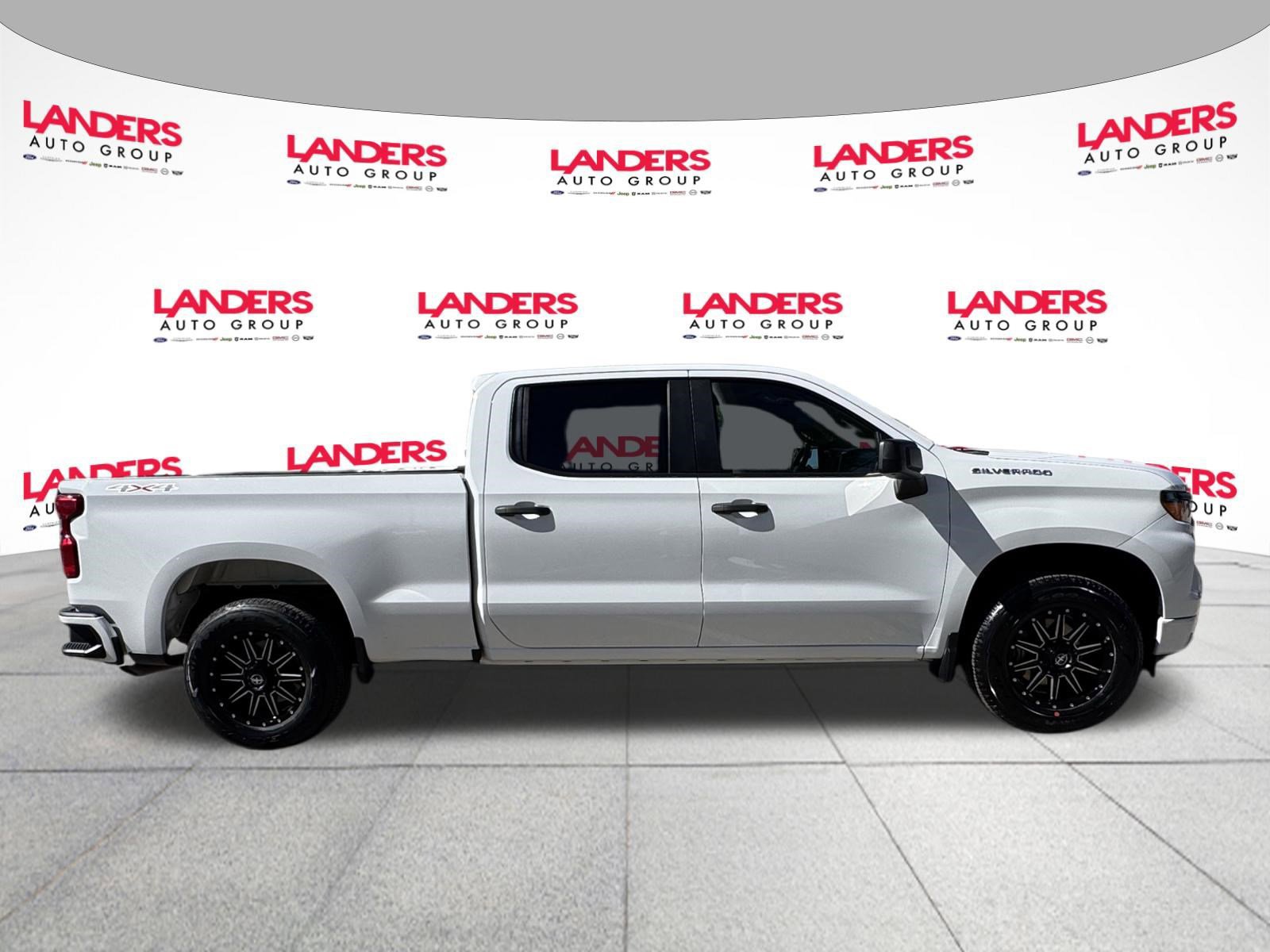 Used 2022 Chevrolet Silverado 1500 Custom image 6