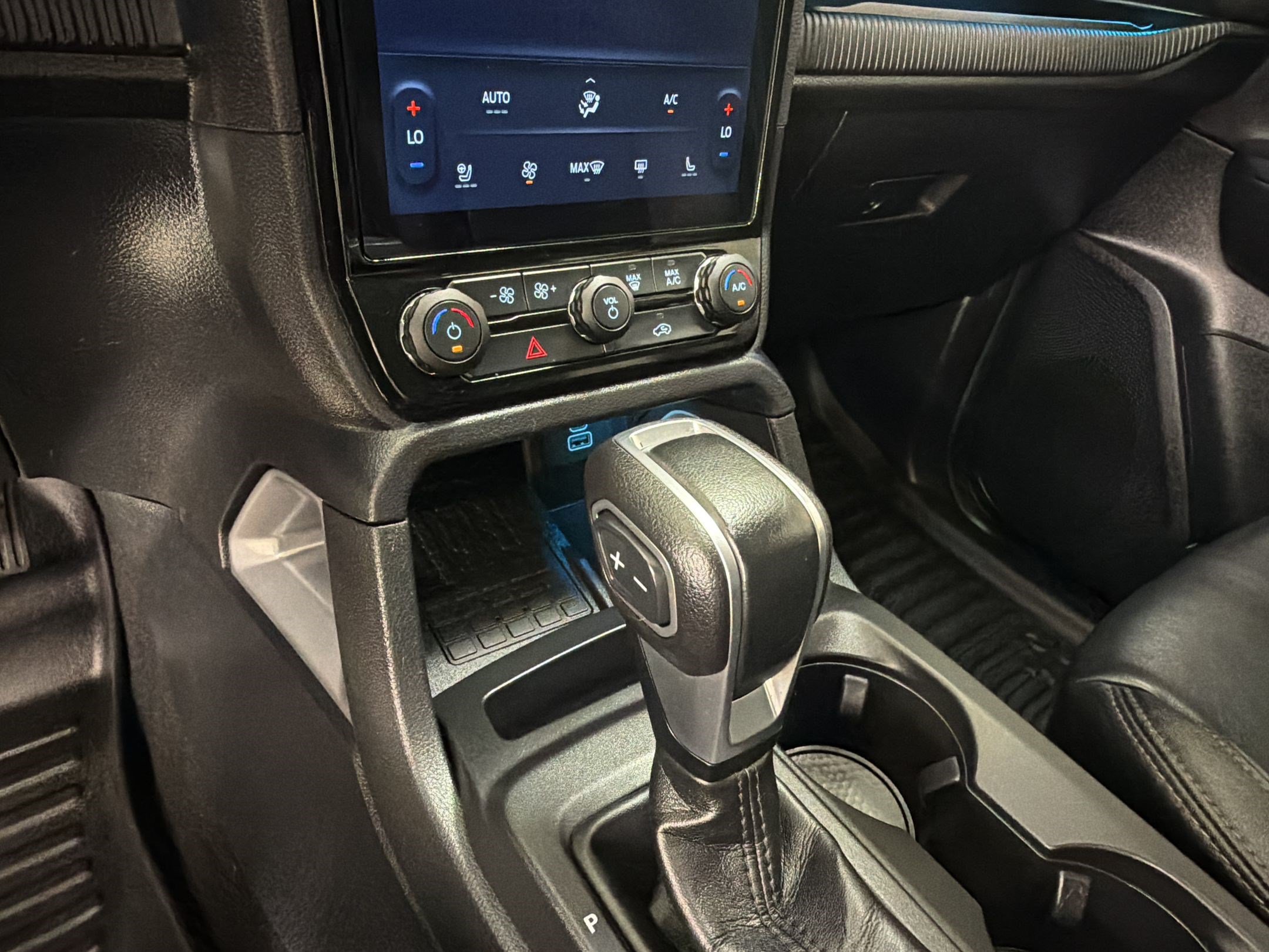 Certified 2024 Ford Ranger Lariat RWD image 19