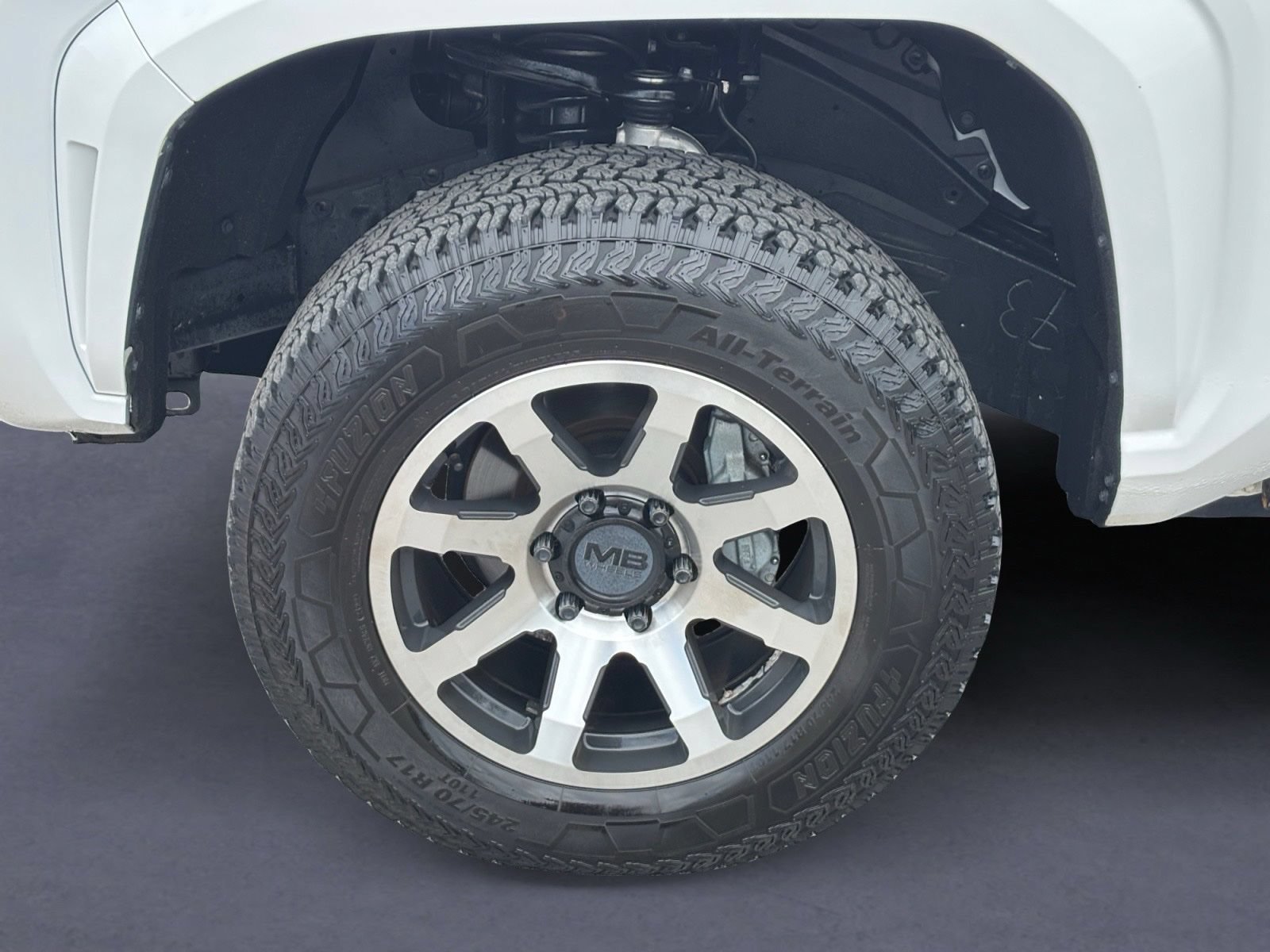 Used 2025 Toyota Tacoma SR5 AWD/4WD image 11