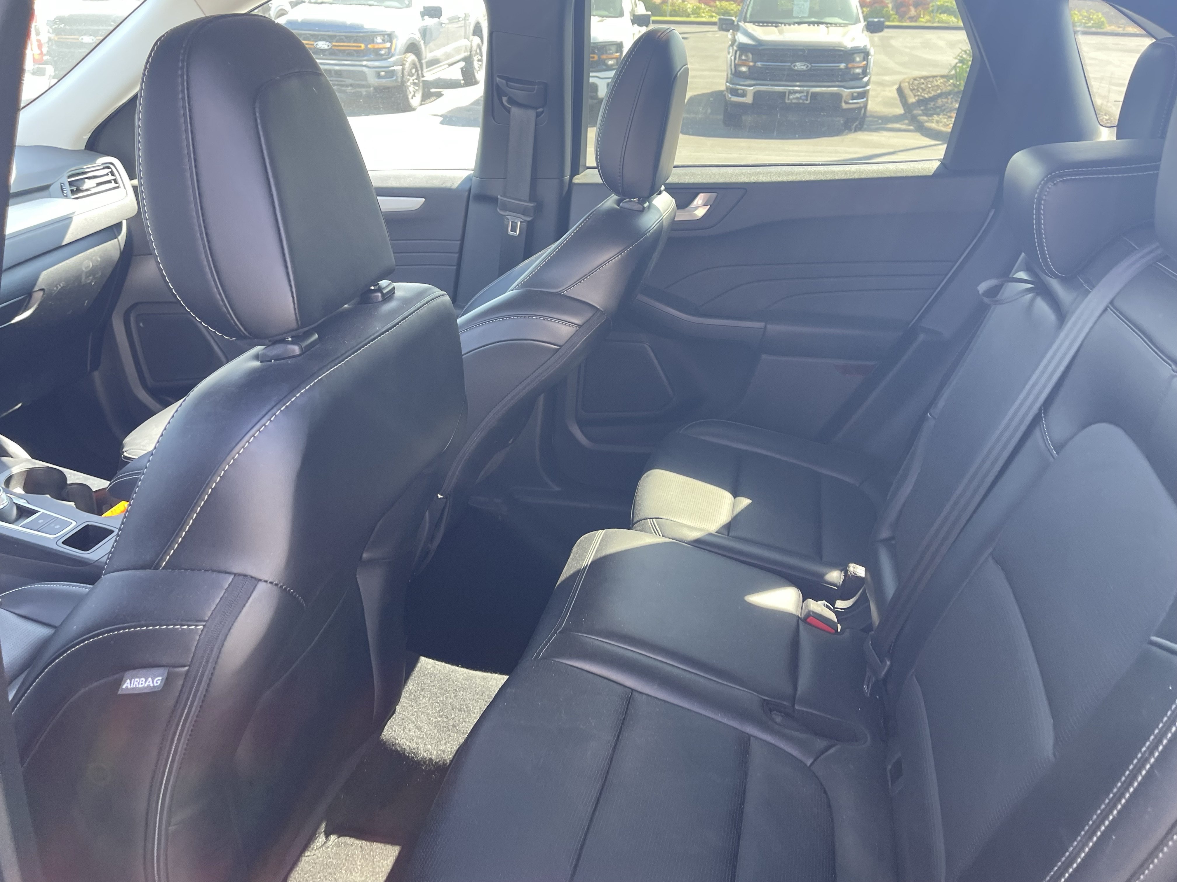 Certified 2025 Ford Escape Platinum AWD/4WD image 11