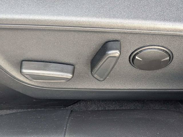 Certified 2026 Ford Escape SE FWD image 20
