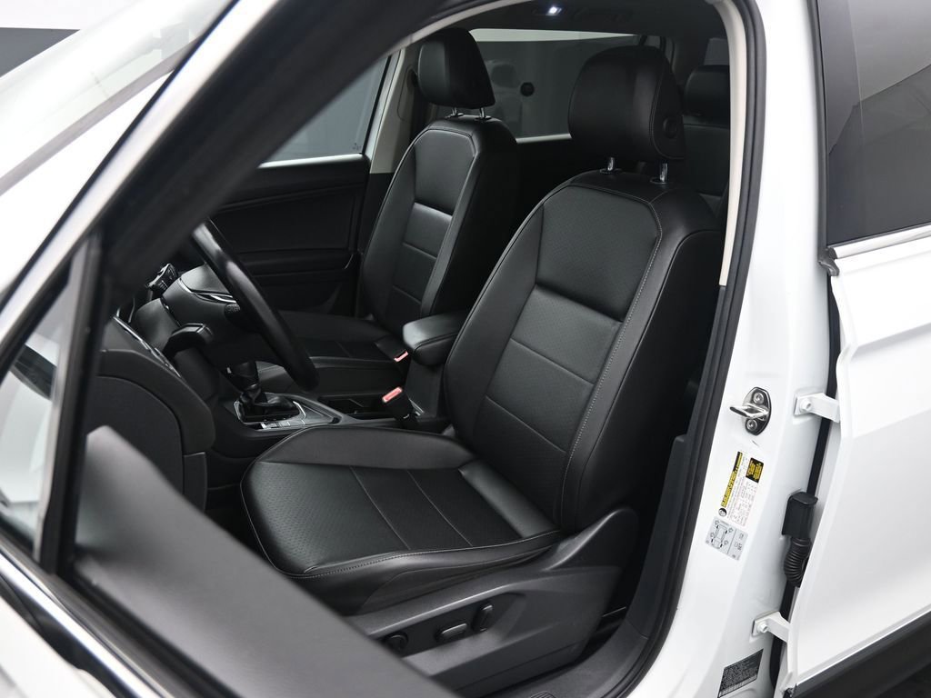 Used 2019 Volkswagen Tiguan SEL image 36