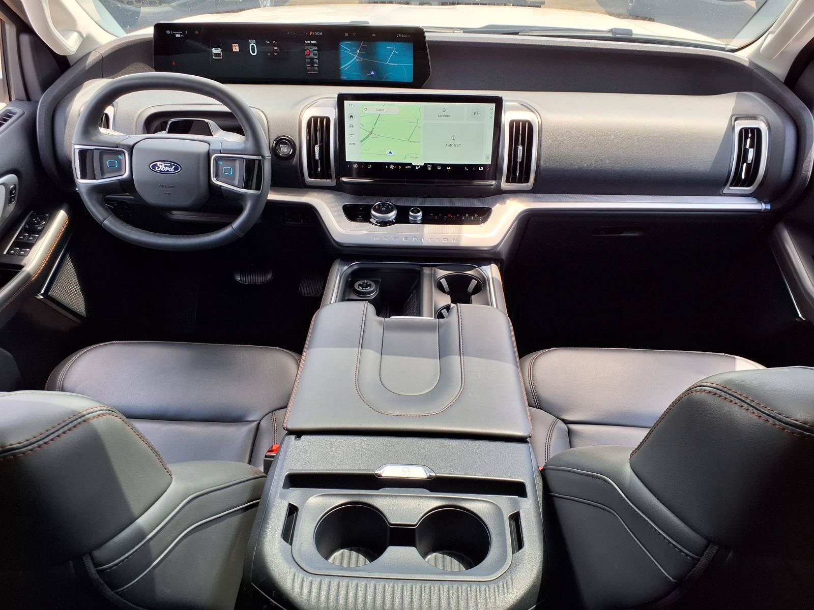Certified 2025 Ford Expedition Active AWD/4WD image 14
