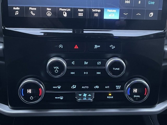 Certified 2024 Ford Expedition XLT image 25