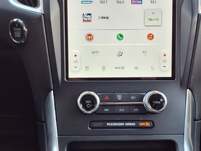 Certified 2023 Ford Edge Titanium AWD/4WD image 10