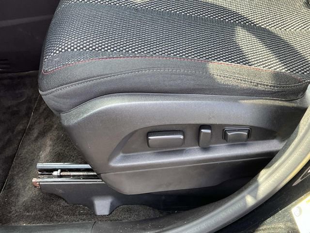 Used 2017 Chevrolet Equinox LT w/ Convenience Package FWD image 19