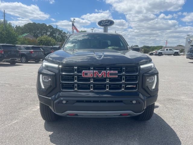 Used 2025 GMC Canyon AT4 AWD/4WD image 2
