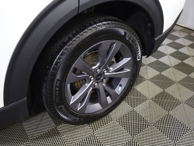 Certified 2023 Ford Explorer XLT w/ Equipment Group 202A AWD/4WD image 39