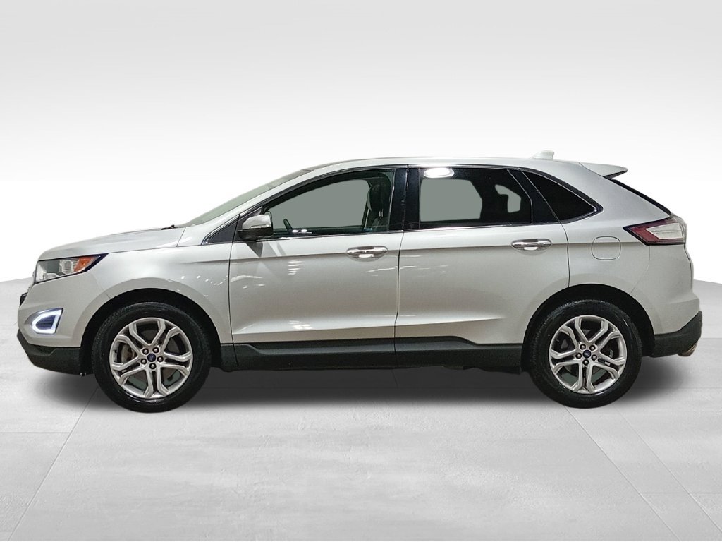 Certified 2018 Ford Edge Titanium w/ Equipment Group 301A AWD/4WD image 8