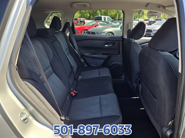 Used 2025 Nissan Rogue SV AWD/4WD image 17