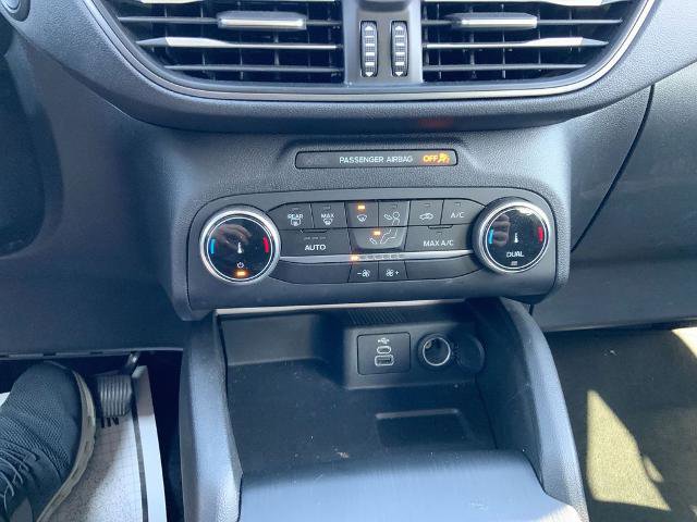 Certified 2025 Ford Escape Active AWD/4WD image 18