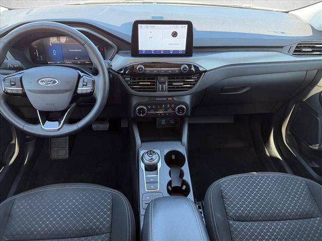Certified 2023 Ford Escape Active AWD/4WD image 17