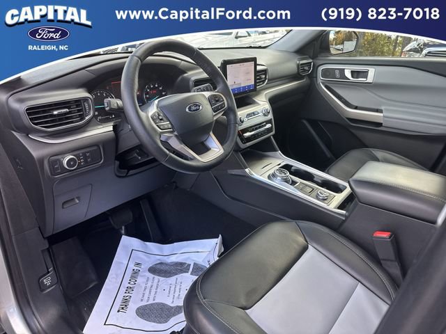 Certified 2022 Ford Explorer XLT w/ Equipment Group 202A image 18