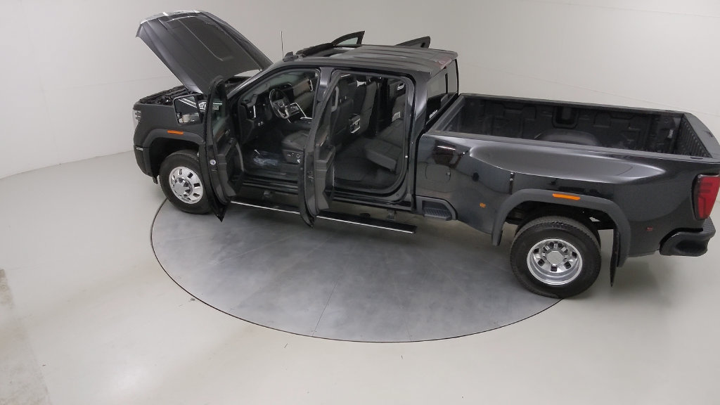 Used 2024 GMC Sierra 3500 Denali w/ Denali Reserve Package AWD/4WD image 56