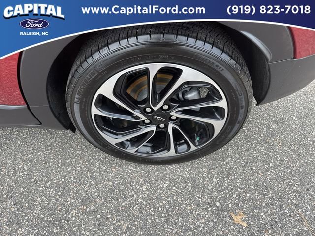 Used 2023 Chevrolet Bolt EUV Premier w/ Sun & Sound Package image 13