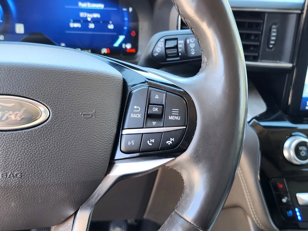 Certified 2022 Ford Explorer Platinum w/ Equipment Group 601A AWD/4WD image 32