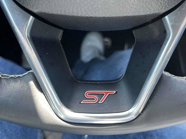 Certified 2022 Ford Edge ST w/ Equipment Group 401A image 28