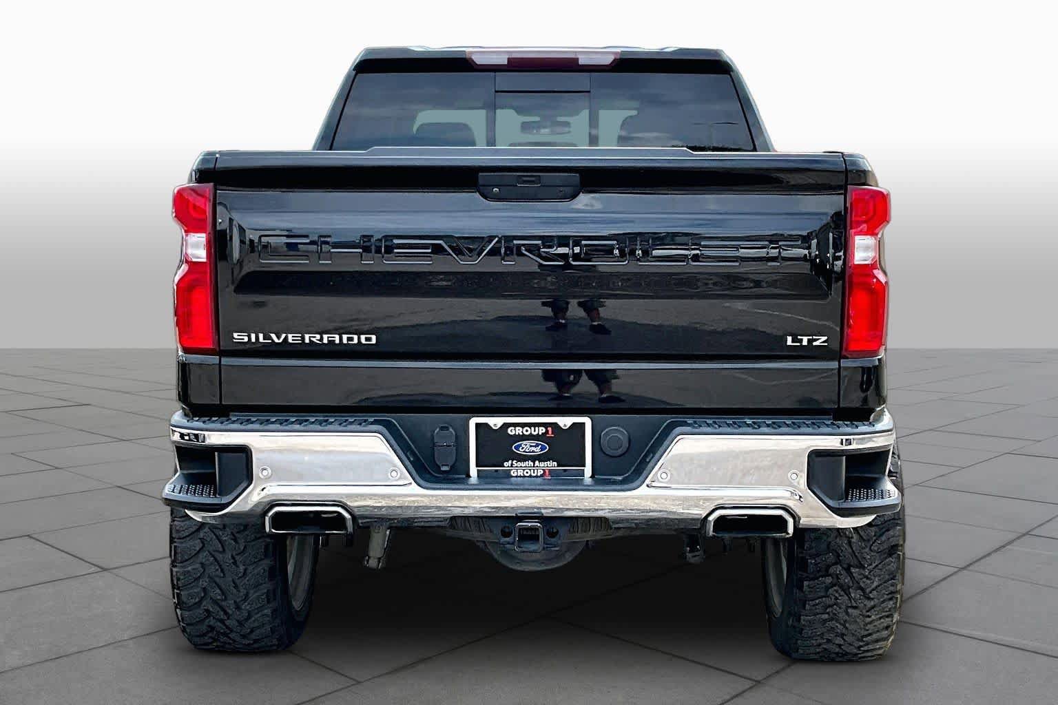 Used 2020 Chevrolet Silverado 1500 LTZ w/ LTZ Plus Package AWD/4WD image 5