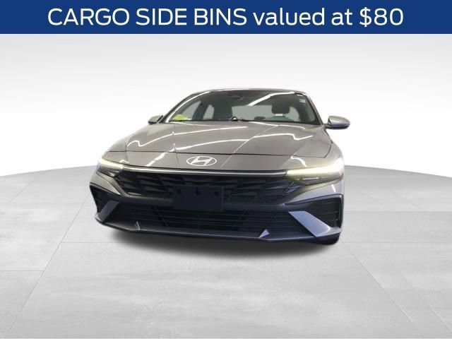 Used 2024 Hyundai Elantra SE image 7