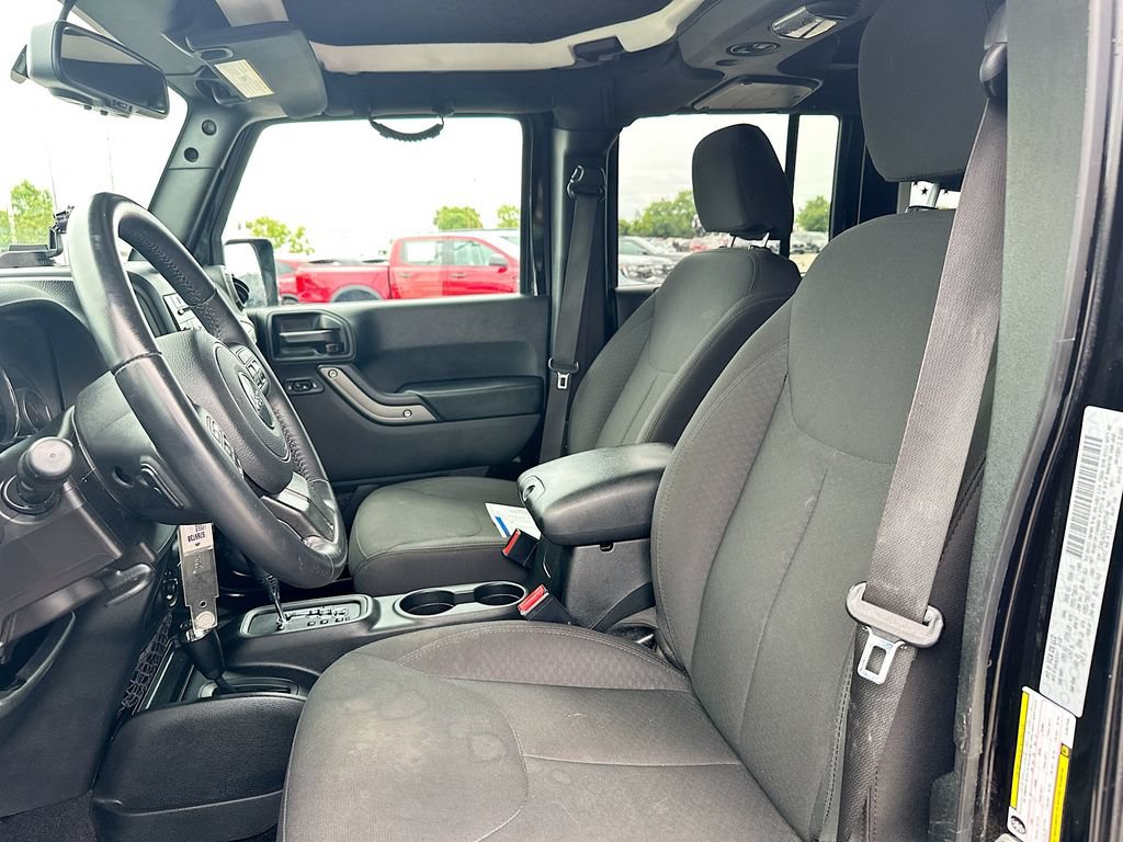 Used 2018 Jeep Wrangler Unlimited Sport S AWD/4WD image 8
