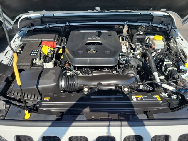 Used 2023 Jeep Wrangler Unlimited Sahara AWD/4WD image 21