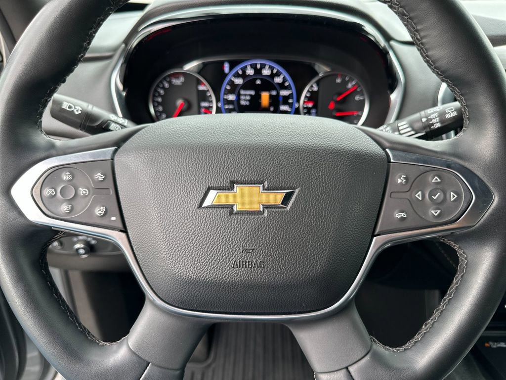 Used 2023 Chevrolet Traverse Premier AWD/4WD image 24