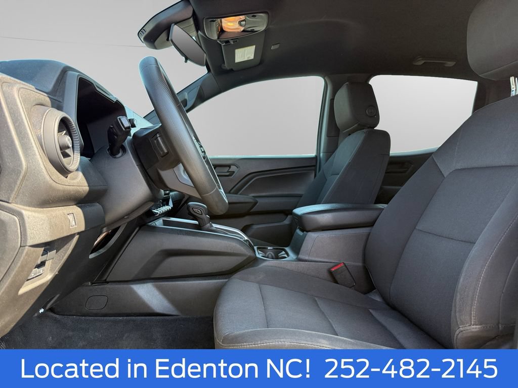 Used 2023 Chevrolet Colorado W/T RWD image 10