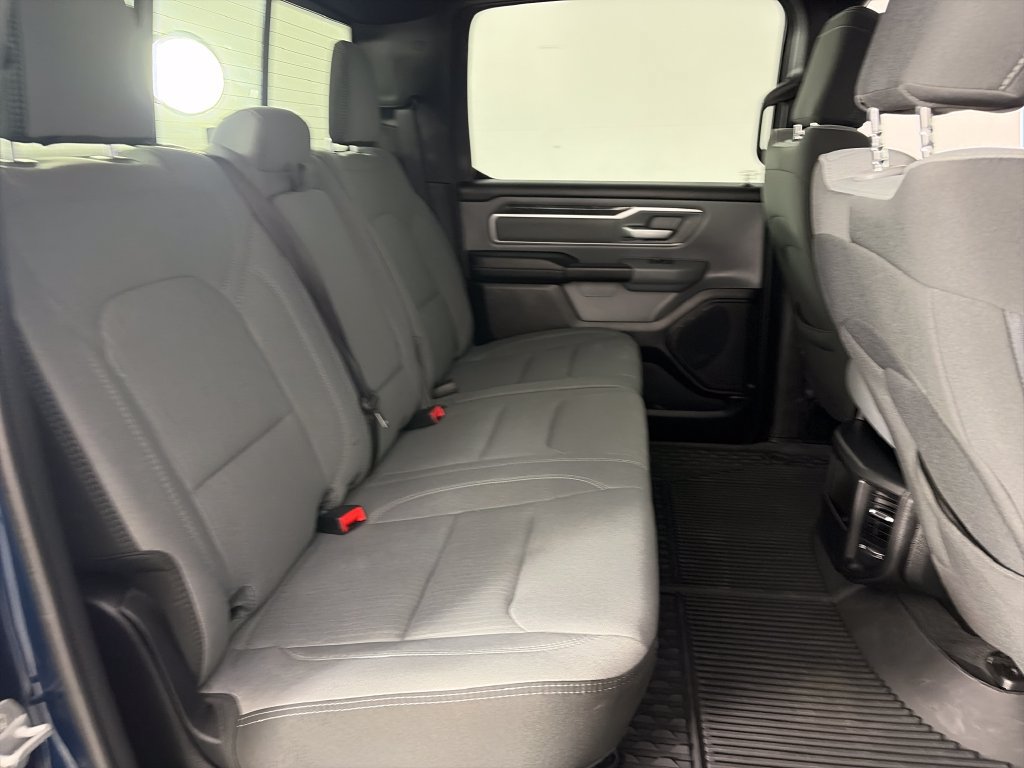 Used 2022 RAM 1500 Big Horn AWD/4WD image 29