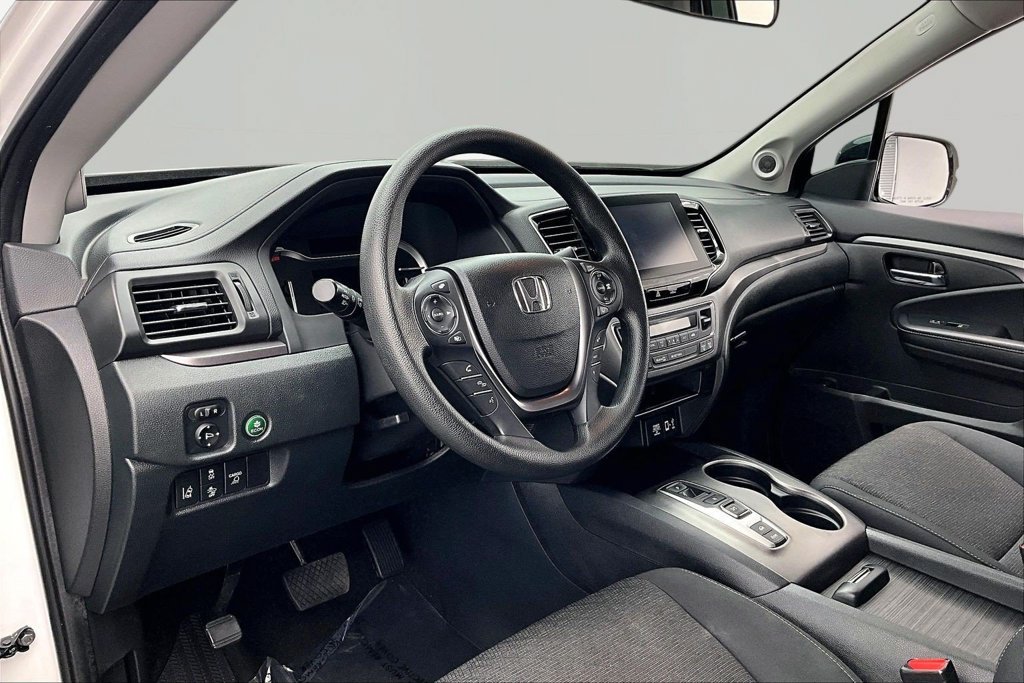 Used 2023 Honda Ridgeline Sport image 14