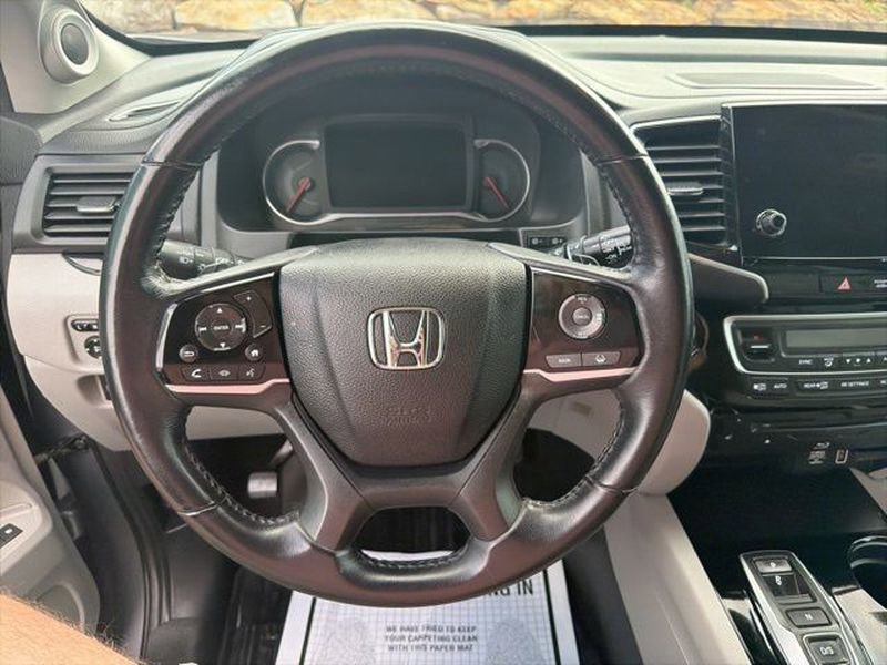 Used 2021 Honda Pilot Touring image 6