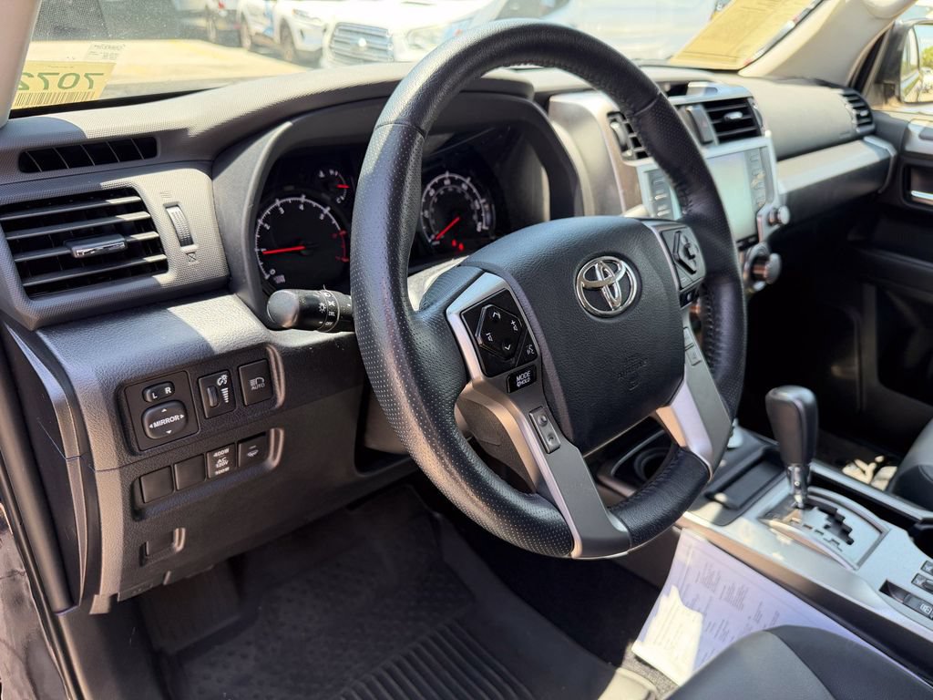 Used 2024 Toyota 4Runner SR5 Premium w/ Moonroof Package AWD/4WD image 25