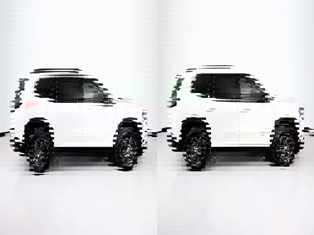 Used 2025 GMC Acadia Elevation image 6