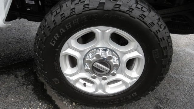 Certified 2025 Ford F250 XLT AWD/4WD image 28