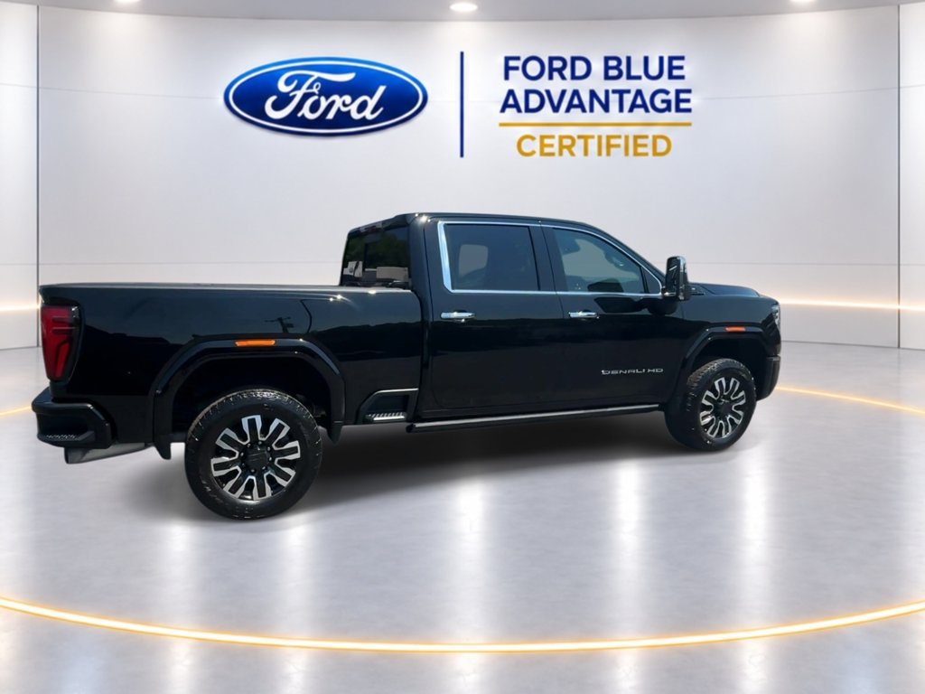 Used 2024 GMC Sierra 2500 Denali Ultimate AWD/4WD image 3