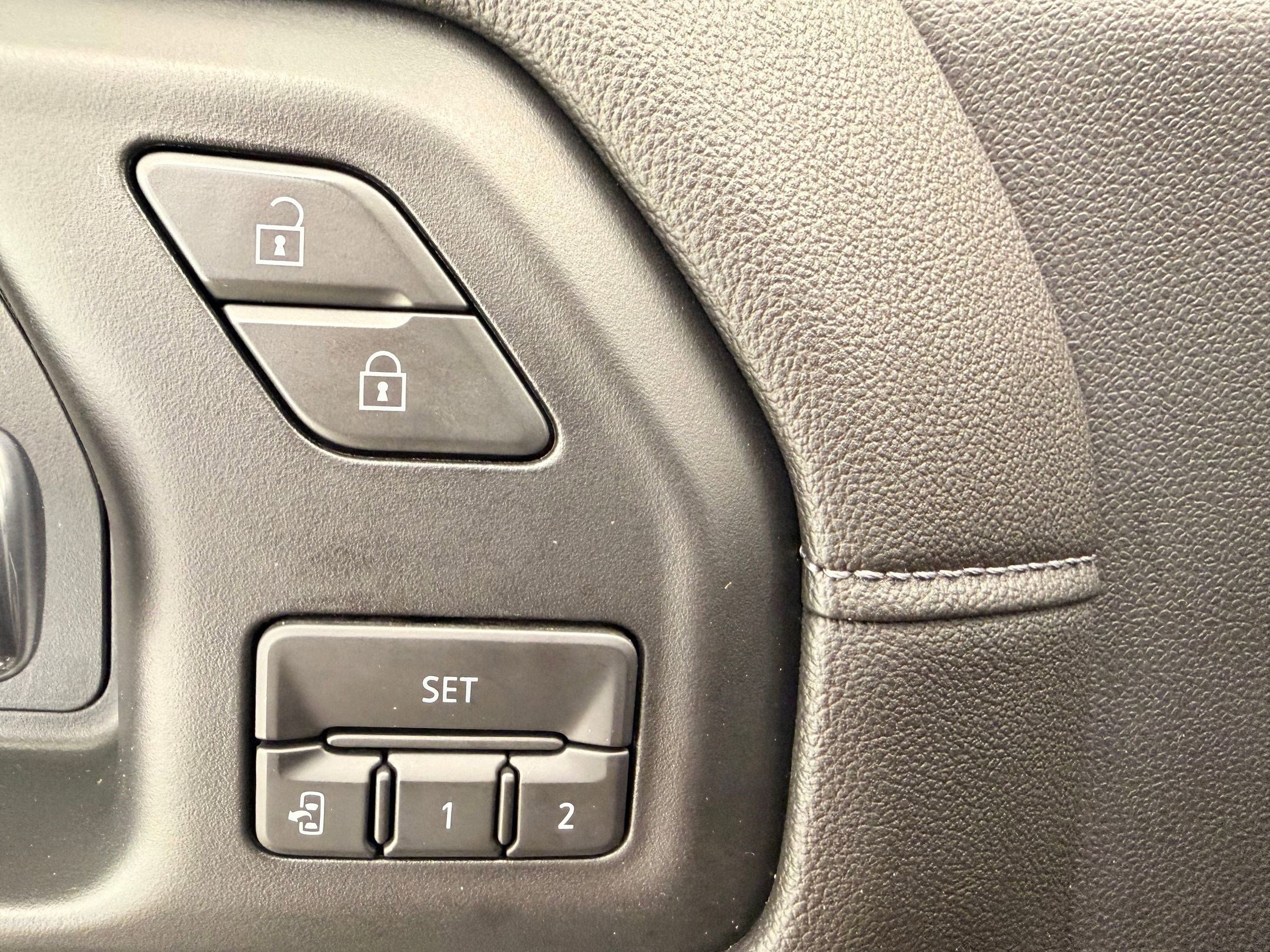 Used 2020 GMC Sierra 1500 SLT image 17