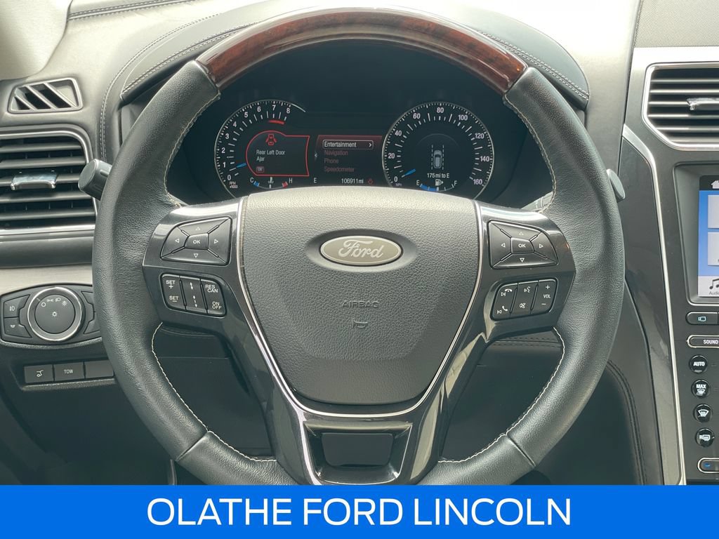 Certified 2018 Ford Explorer Platinum AWD/4WD image 17