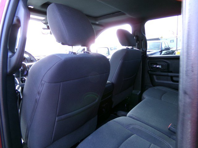 Used 2022 RAM 1500 Warlock w/ Warlock Decor Package AWD/4WD image 16