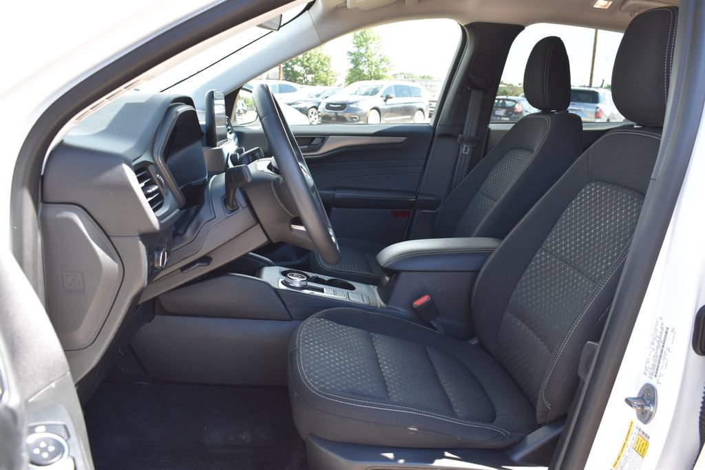 Certified 2023 Ford Escape Active AWD/4WD image 7
