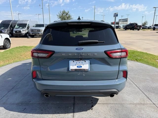 Certified 2024 Ford Escape ST-Line FWD image 5