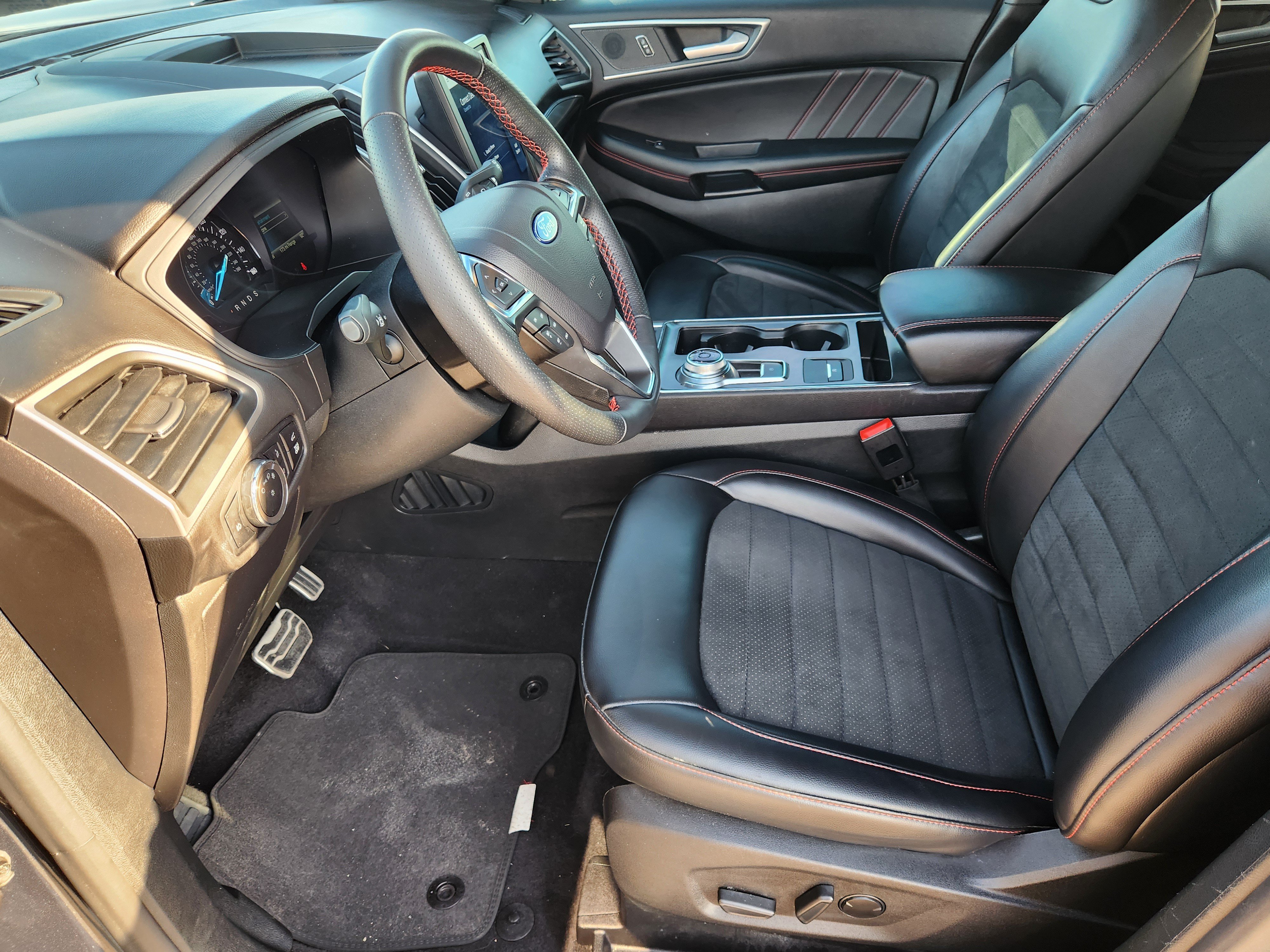 Certified 2024 Ford Edge ST-Line AWD/4WD image 14